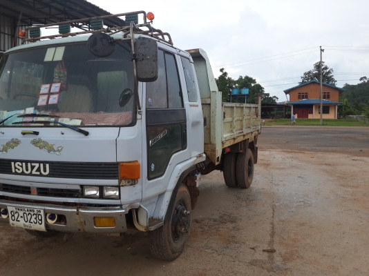 ขายรถ6ล้อดั้มคับสวยๆ