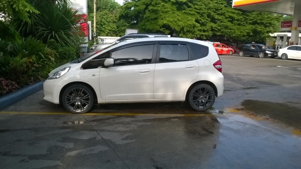 ขายล้อพร้อมยางขอบ15 ปี 11 เดิมๆครับพึ่งถอดออกhonda jassจากรถครับยางดีมากรถวิ่งแค่26000โลเองขาย 2900ครับ 0871691151 ขายล้อพร้อมยางขอบ15 ปี 11 เดิมๆครับพึ่งถอดออกhonda jassจากรถครับยางดีมากรถวิ่งแค่26000โลเองขาย 2900ครับ 0871691151