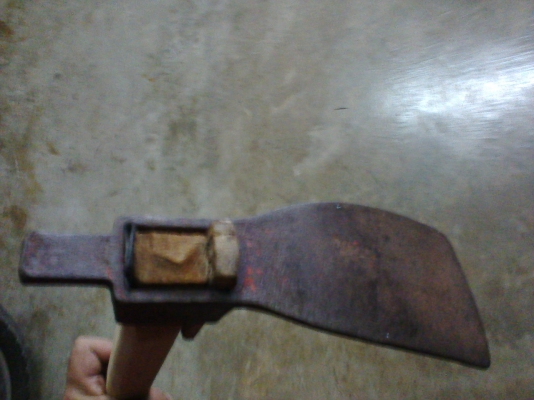 จอบโปแลนพร้อมด้ามสวยๆ