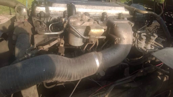 ขายรถสิบล้อหัวลาก HINO 1J เครื่อง 260 ปี 45 รถน้ำมัน ทะเบียนพร้อม