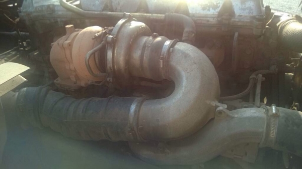 ขายรถสิบล้อหัวลาก HINO 1J เครื่อง 260 ปี 45 รถน้ำมัน ทะเบียนพร้อม