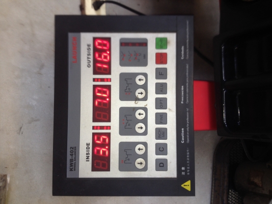 ขายเครื่องถ่วงล้อ สภาพใช้งานไม่กี่ครั้ง