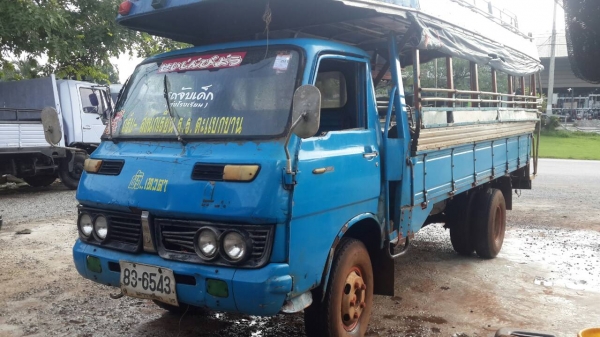 รถหกล้อ isuzu 100 แรง ฝาดำ เครื่องดี คันชีสวย