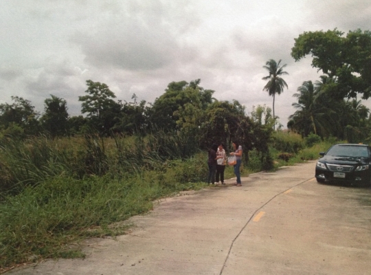 ขายที่ดิน 2 ไร่ 1 งาน 55 ตารางวา ใกล้ถนนราชพกษ์ หลังโรงเบียร์ฮอลแลนล์ ทำเลดี มีถนนตัดผ่าน ขาย ไร่ละ 8 ล้าน ติดต่อ 0811160919