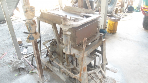 อณุญาติขายเครื่องปั้นอิฐบลอ็กพร้อมใช้ราคาย่อมเยา