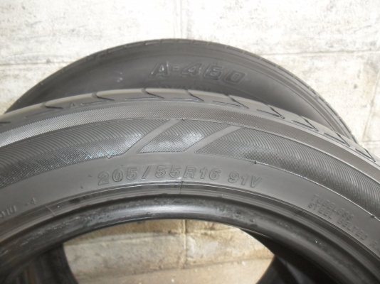 ยาง YOKOHAMA 205/55R16 ปี11 สวยๆ 4 เส้น ราคา 2000 บาท