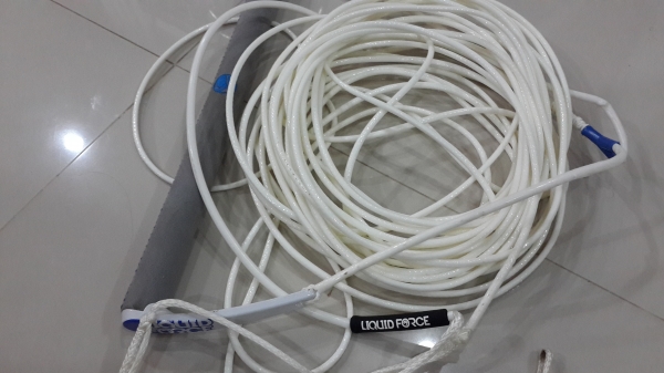 ขาย Wakeboard Liquid Force ขาย Wakeboard Liquid Force