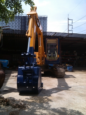 ขายรถแมคโค KOMATSU 10 HT-2