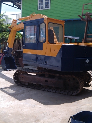 ขายรถแมคโค KOMATSU 10 HT-2