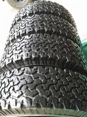 มาอีกแล้วครับ BF GOODRICH T/A SUPER BLACK 265/75/16 ปี 13 21500 บาท มาอีกแล้วครับ BF GOODRICH T/A SUPER BLACK 265/75/16 ปี 13 21500 บาท