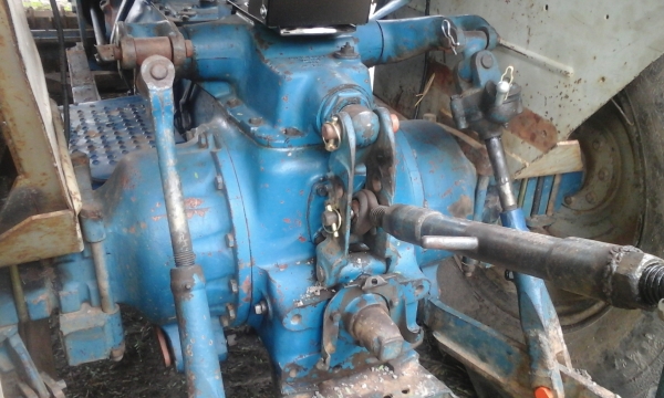 FORD  77 T3