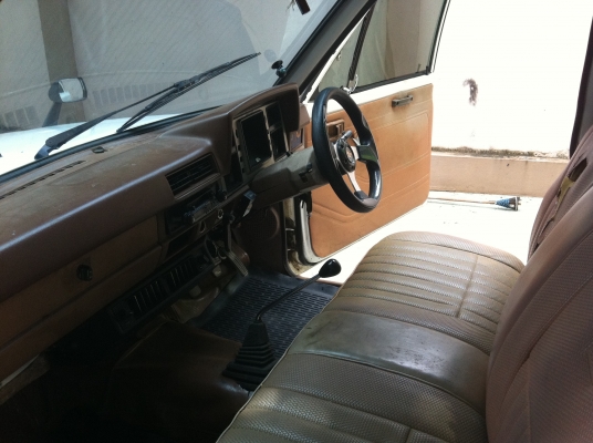 ขาย DATSUN 720 4ขอ สภาพพร้อมใช้ ทะเบียนเต็ม พร้อมโอน