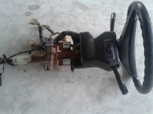 พวงมาลัย+ชุดยกเลี้ยวพร้อมแกนพวงมาลัย Honda Accord  ปี87 (สภาพสวย)