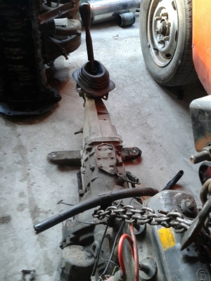 เกียร์ธรรมดา 5 speed  เครื่องโตโยต้า 4k