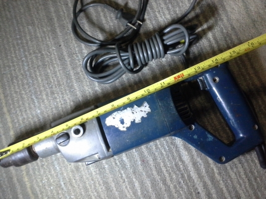 เครื่องมือช่างสว่านมือสองใหญ่พร้อมใช้งาน