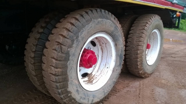 ขาย 10 ล้อหัวยาว 2 เพลาใหญ่จัมโบ้ เครื่อง EH700 สโลว์กลาง ยางเต็ม ทะเบียนเต็มพร้อมโอน สภาพสวยพร้อมใช้ครับ