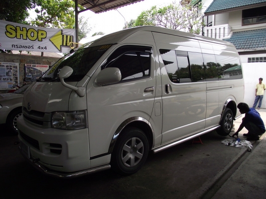 โช๊คอัพ รถตู้ Toyota by Shock Profender โช๊คอัพ รถตู้ Toyota by Shock Profender