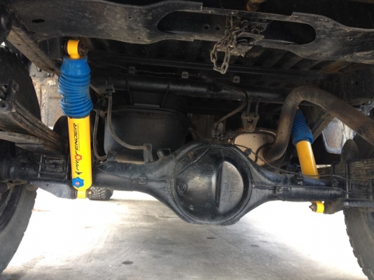 โช๊คอัพ รถตู้ Toyota by Shock Profender โช๊คอัพ รถตู้ Toyota by Shock Profender