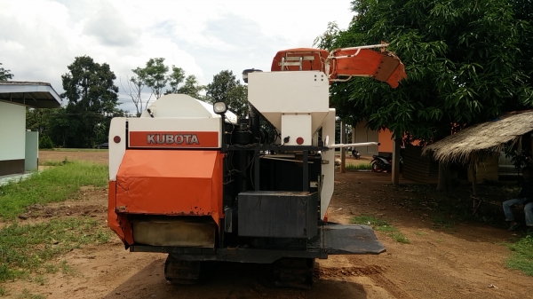 ด่วนครับ!ขายรถเกี่ยวข้าว คูโบต้า Dc60plus ราคา359000บาท เท่านั้น