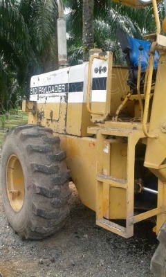 รถตักล้อยาง 510 PAYLOADER มีทั้งหมด 2 คัน คันละ 950,000 บาท รถตักล้อยาง 510 PAYLOADER มีทั้งหมด 2 คัน คันละ 950,000 บาท