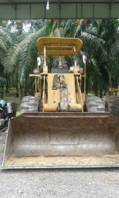 รถตักล้อยาง 510 PAYLOADER มีทั้งหมด 2 คัน คันละ 950,000 บาท รถตักล้อยาง 510 PAYLOADER มีทั้งหมด 2 คัน คันละ 950,000 บาท