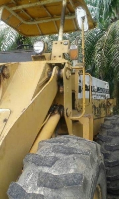 รถตักล้อยาง 510 PAYLOADER มีทั้งหมด 2 คัน คันละ 950,000 บาท รถตักล้อยาง 510 PAYLOADER มีทั้งหมด 2 คัน คันละ 950,000 บาท