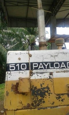 รถตักล้อยาง 510 PAYLOADER มีทั้งหมด 2 คัน คันละ 950,000 บาท รถตักล้อยาง 510 PAYLOADER มีทั้งหมด 2 คัน คันละ 950,000 บาท