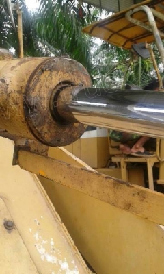 รถตักล้อยาง 510 PAYLOADER มีทั้งหมด 2 คัน คันละ 950,000 บาท รถตักล้อยาง 510 PAYLOADER มีทั้งหมด 2 คัน คันละ 950,000 บาท