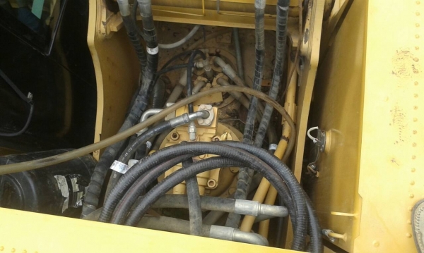 ขายแบคโฮ 3 ตัว แบบเหมา