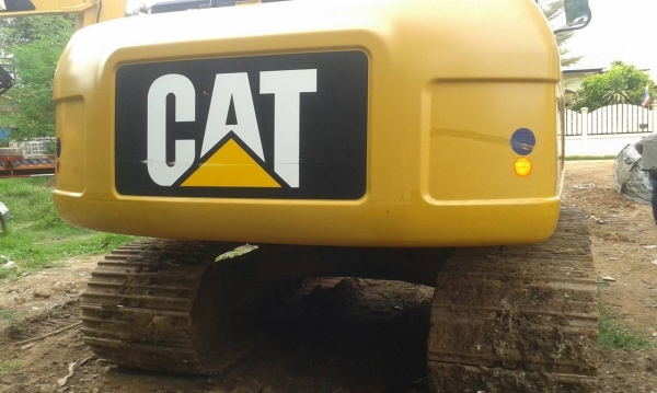 ขายแบคโฮ 3 ตัว แบบเหมา