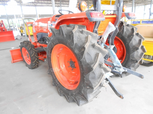 Kubota Max L4708+FD185F