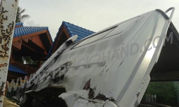 ขายยกชุด 2 คัน รถบรรทุก 6 ล้อ HINO KM777และรถบรรทุก 6 ล้อ HINO FB113