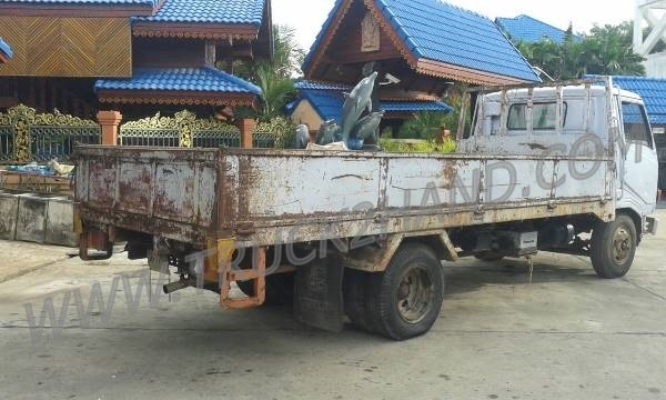 ขายยกชุด 2 คัน รถบรรทุก 6 ล้อ HINO KM777และรถบรรทุก 6 ล้อ HINO FB113