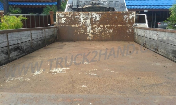 ขายยกชุด 2 คัน รถบรรทุก 6 ล้อ HINO KM777และรถบรรทุก 6 ล้อ HINO FB113