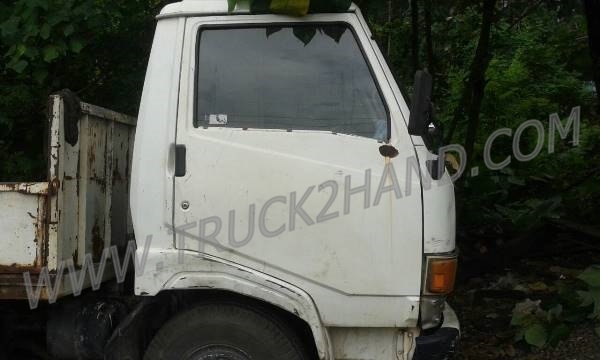 ขายยกชุด 2 คัน รถบรรทุก 6 ล้อ HINO KM777และรถบรรทุก 6 ล้อ HINO FB113