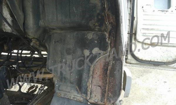 ขายยกชุด 2 คัน รถบรรทุก 6 ล้อ HINO KM777และรถบรรทุก 6 ล้อ HINO FB113