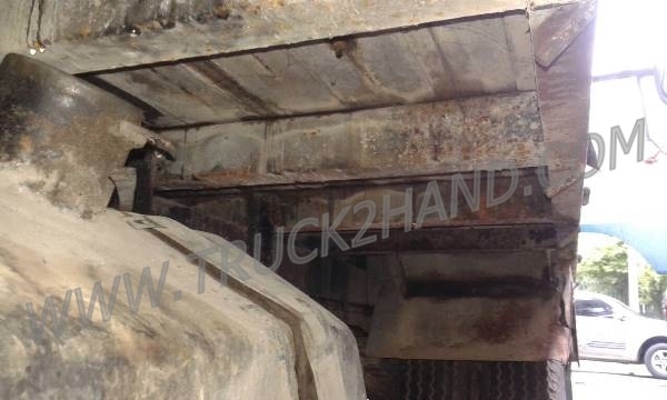 ขายยกชุด 2 คัน รถบรรทุก 6 ล้อ HINO KM777และรถบรรทุก 6 ล้อ HINO FB113