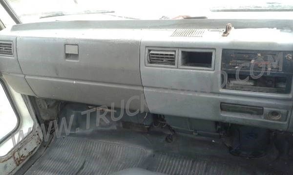 ขายยกชุด 2 คัน รถบรรทุก 6 ล้อ HINO KM777และรถบรรทุก 6 ล้อ HINO FB113