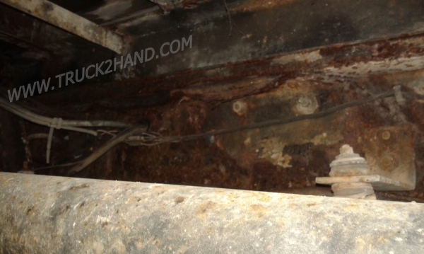 ขายยกชุด 2 คัน รถบรรทุก 6 ล้อ HINO KM777และรถบรรทุก 6 ล้อ HINO FB113