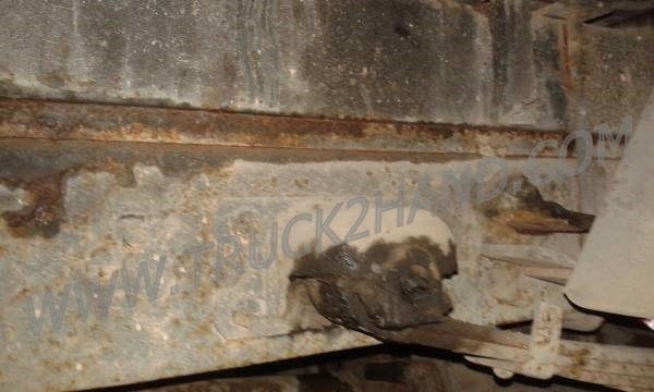 ขายยกชุด 2 คัน รถบรรทุก 6 ล้อ HINO KM777และรถบรรทุก 6 ล้อ HINO FB113