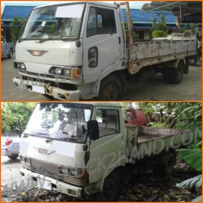 ขายยกชุด 2 คัน รถบรรทุก 6 ล้อ HINO KM777และรถบรรทุก 6 ล้อ HINO FB113