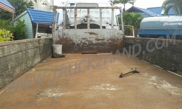 ขายยกชุด 2 คัน รถบรรทุก 6 ล้อ HINO KM777และรถบรรทุก 6 ล้อ HINO FB113