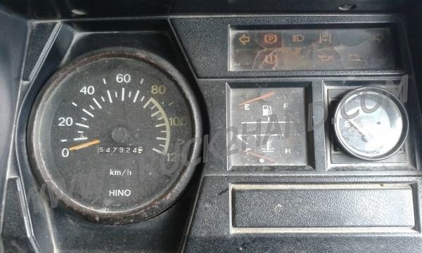 ขายยกชุด 2 คัน รถบรรทุก 6 ล้อ HINO KM777และรถบรรทุก 6 ล้อ HINO FB113