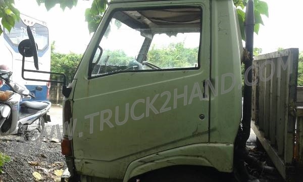 ขายยกชุด 2 คัน รถบรรทุก 6 ล้อ HINO KM777และรถบรรทุก 6 ล้อ HINO FB113