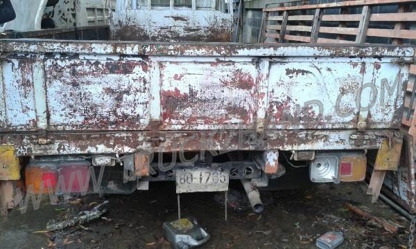 ขายยกชุด 2 คัน รถบรรทุก 6 ล้อ HINO KM777และรถบรรทุก 6 ล้อ HINO FB113