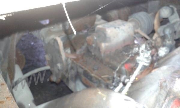 ขายยกชุด 2 คัน รถบรรทุก 6 ล้อ HINO KM777และรถบรรทุก 6 ล้อ HINO FB113