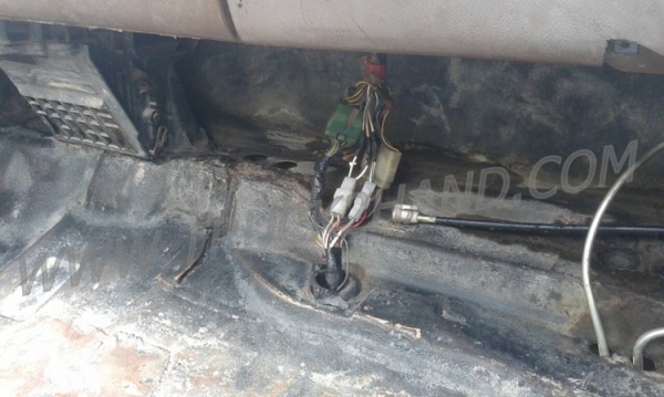 ขายยกชุด 2 คัน รถบรรทุก 6 ล้อ HINO KM777และรถบรรทุก 6 ล้อ HINO FB113