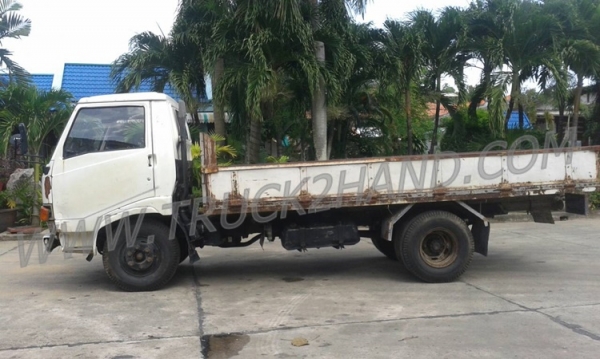 ขายยกชุด 2 คัน รถบรรทุก 6 ล้อ HINO KM777และรถบรรทุก 6 ล้อ HINO FB113