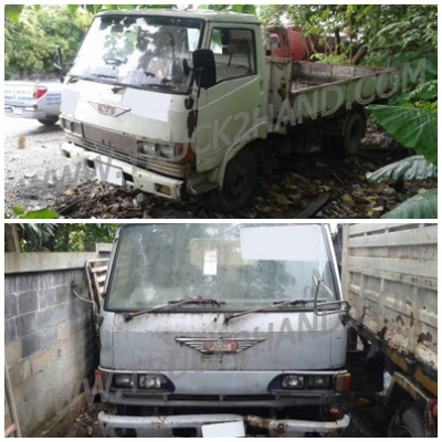 ขายยกชุด 2 คัน รถบรรทุก 6 ล้อ HINO KM777และรถบรรทุก 6 ล้อ HINO FB113