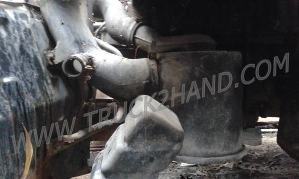 ขายยกชุด 2 คัน รถบรรทุก 6 ล้อ HINO KM777และรถบรรทุก 6 ล้อ HINO FB113